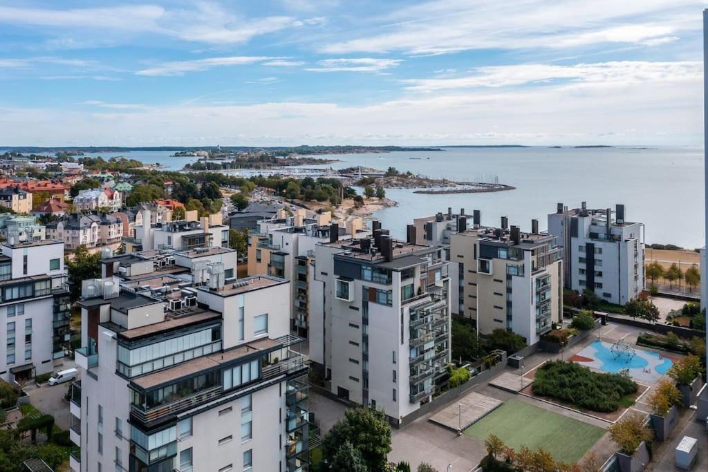 Spacious Home With Four Terrace, Sauna, Sea View Ελσίνκι Εξωτερικό φωτογραφία