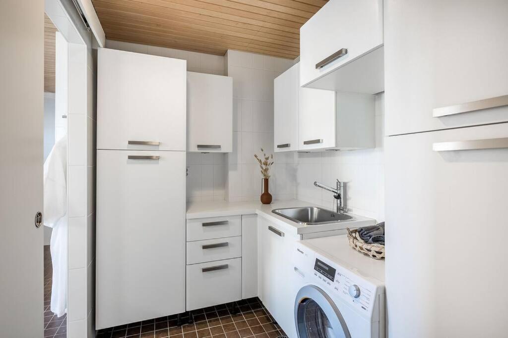 Spacious Home With Four Terrace, Sauna, Sea View Ελσίνκι Εξωτερικό φωτογραφία