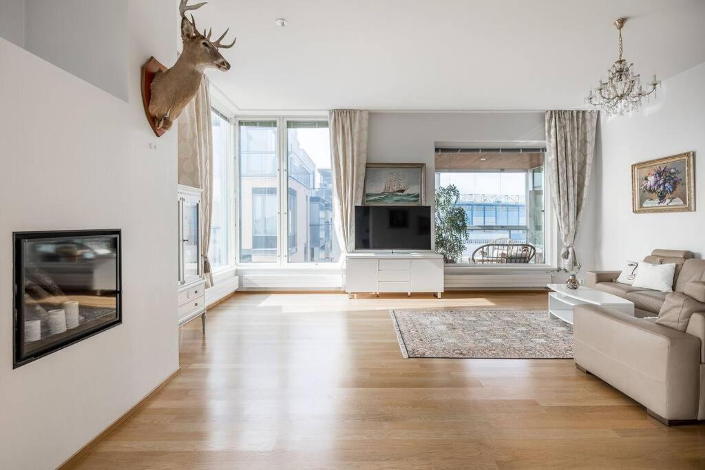 Spacious Home With Four Terrace, Sauna, Sea View Ελσίνκι Εξωτερικό φωτογραφία