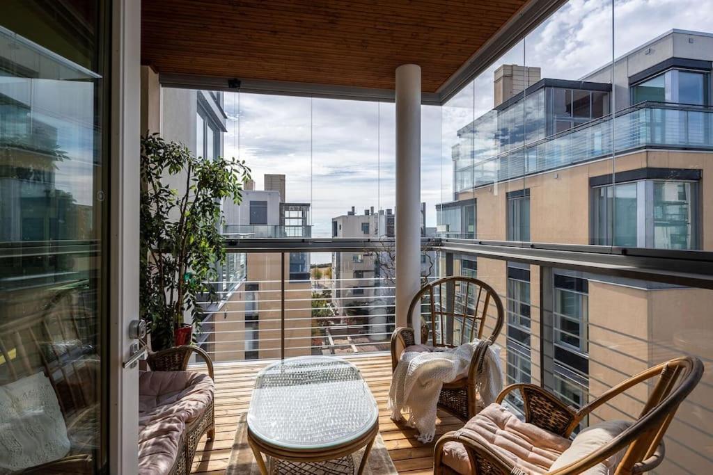 Spacious Home With Four Terrace, Sauna, Sea View Ελσίνκι Εξωτερικό φωτογραφία