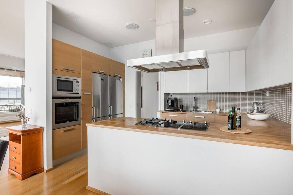 Spacious Home With Four Terrace, Sauna, Sea View Ελσίνκι Εξωτερικό φωτογραφία